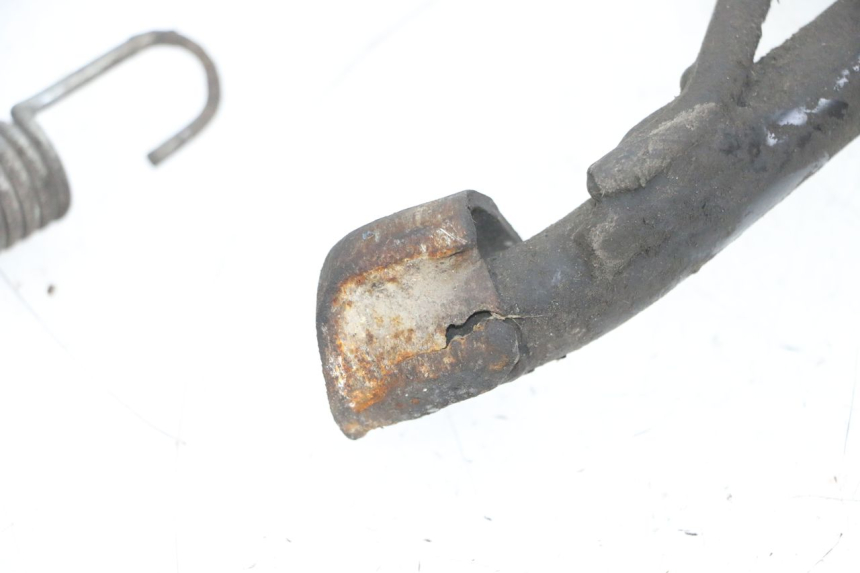 photo de BEQUILLE CENTRALE PEUGEOT SPEEDFIGHT 4 4T EFI 50 (2021 - 2025) - Autre angle de vue