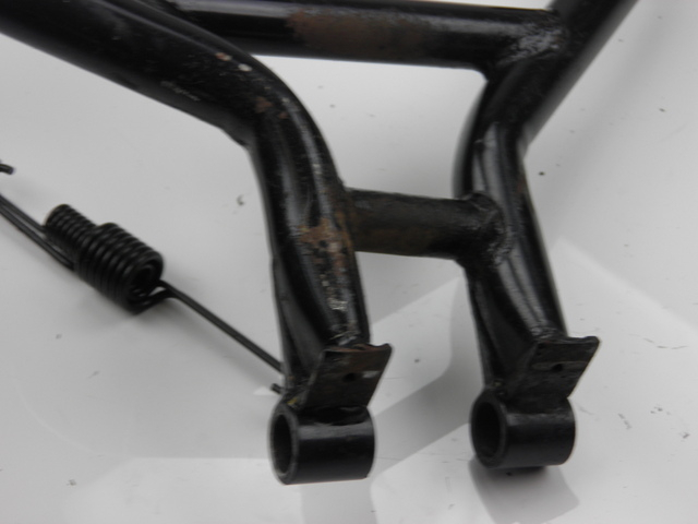 photo de BEQUILLE CENTRALE SUZUKI GSF N BANDIT 1250 (2007 - 2010) - Vue d’ensemble