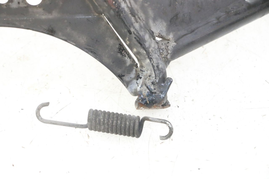 photo de BEQUILLE CENTRALE SUZUKI UH BURGMAN 125 (2002 - 2006)