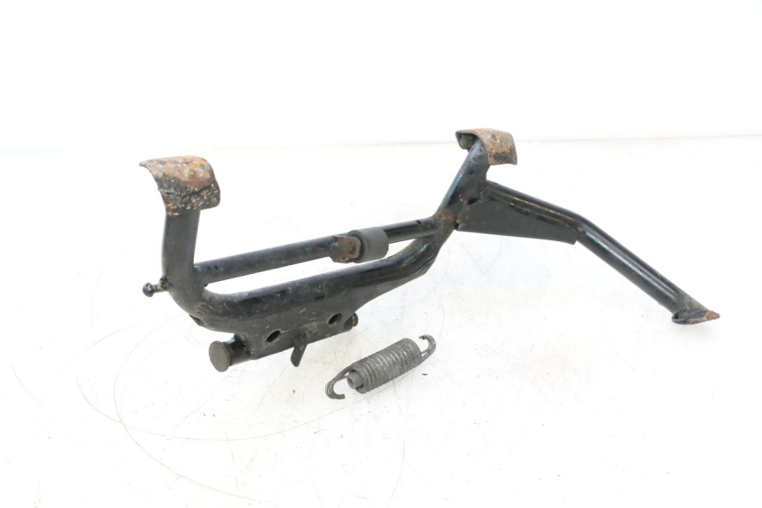 photo de BEQUILLE CENTRALE YAMAHA XMAX X-MAX 125 (2006 - 2009) - Gros plan technique