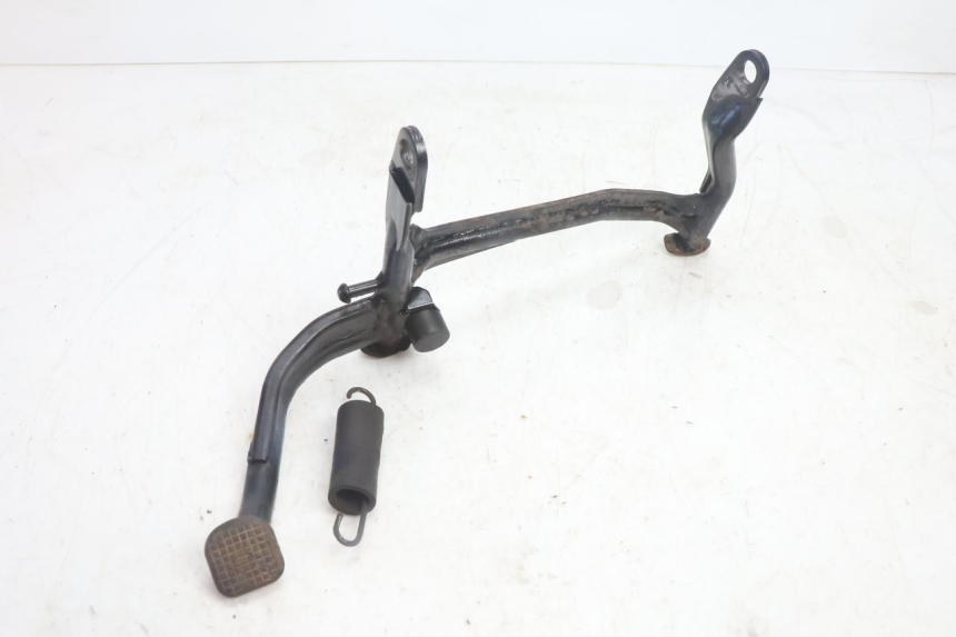 photo de BEQUILLE CENTRALE YAMAHA YP MAJESTY 125 (2007 - 2010) - Autre angle de vue