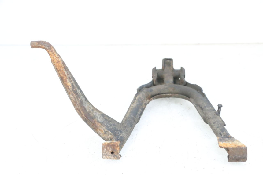 photo de BEQUILLE CENTRALE KYMCO ZING 125 (1997 - 2003) - Gros plan technique