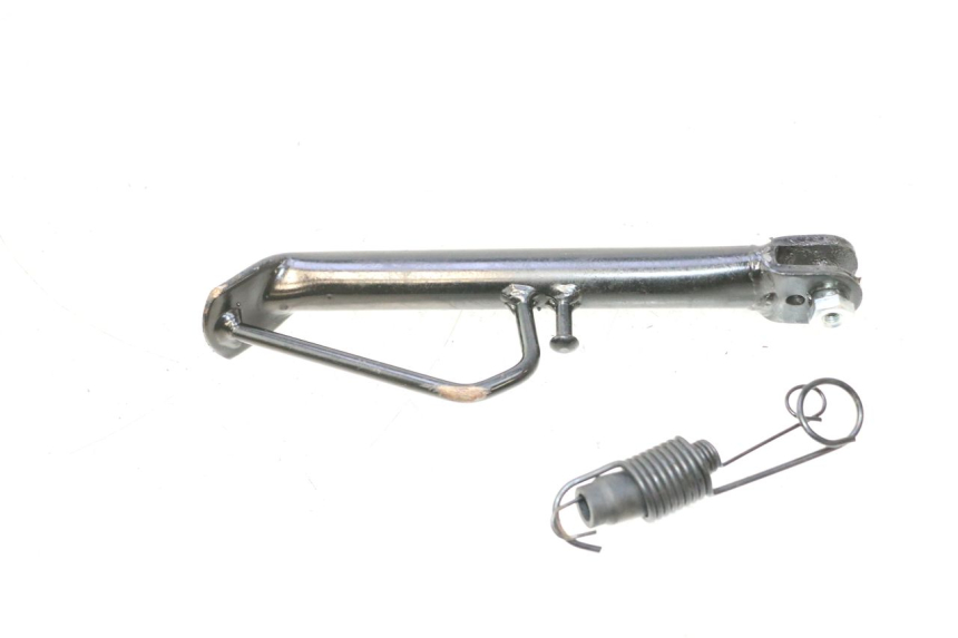 photo de BEQUILLE LATERALE JM MOTORS R-MAX TECH 50 (2024 - 2026) - Détail de la pièce