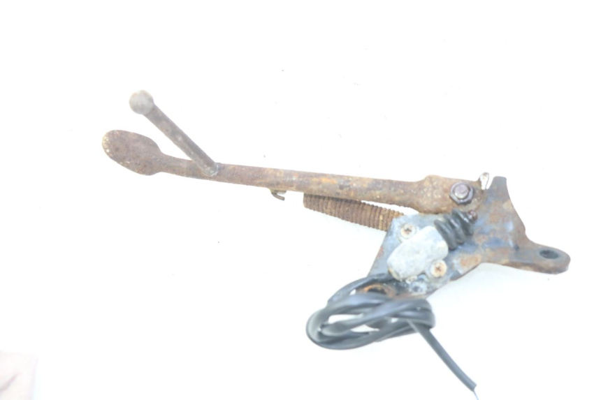 photo de BEQUILLE LATERALE YAMAHA XV VIRAGO 750 (1984 - 1998) - Gros plan technique