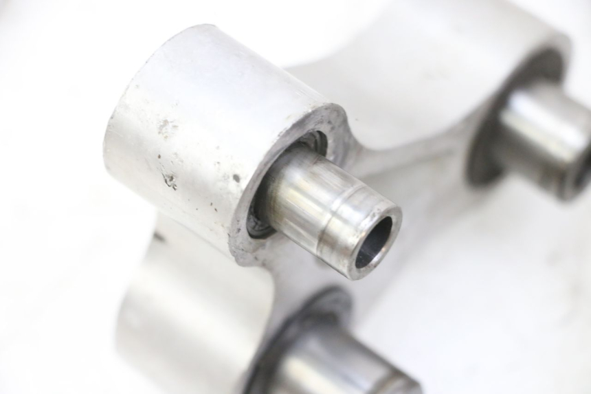 photo de BIELLETTE AMORTISSEUR HONDA CR 85 (2003 - 2007) - État de surface