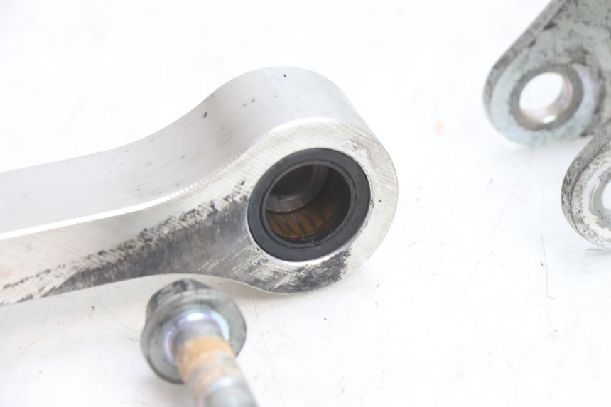 photo de BIELLETTE AMORTISSEUR YAMAHA FZ8 800 (2010 - 2016) - Vue produit