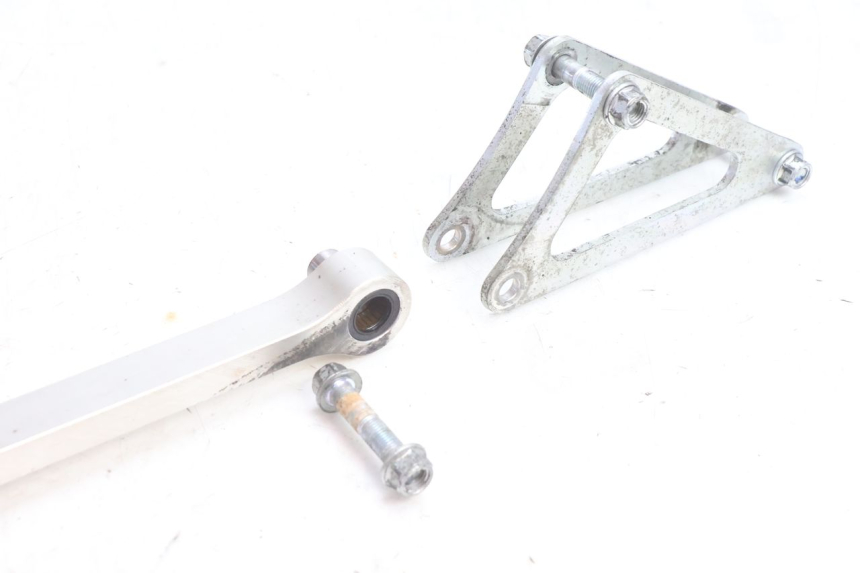 photo de BIELLETTE AMORTISSEUR YAMAHA FZ8 800 (2010 - 2016) - Marquages et références