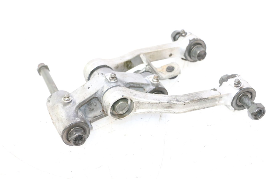 photo de BIELLETTE AMORTISSEUR KAWASAKI GPX F ZX750F 750 (1986 - 1990) - Gros plan technique
