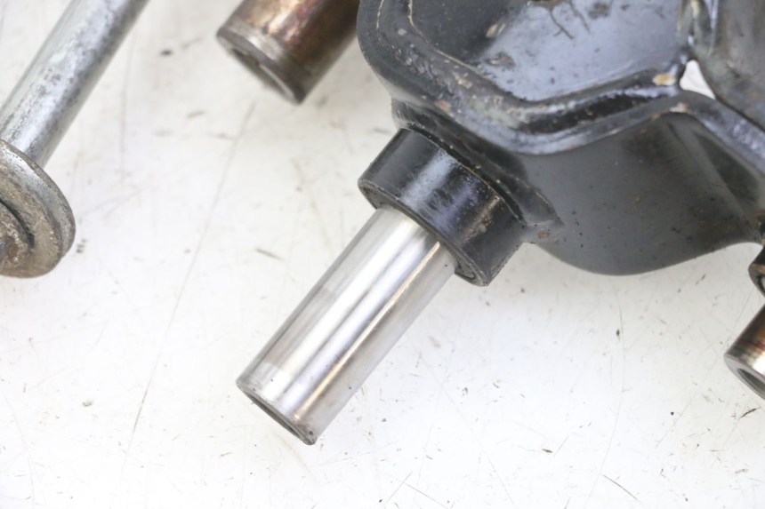 photo de BIELLETTE AMORTISSEUR SUZUKI GS GSE 500 (2001 - 2003)