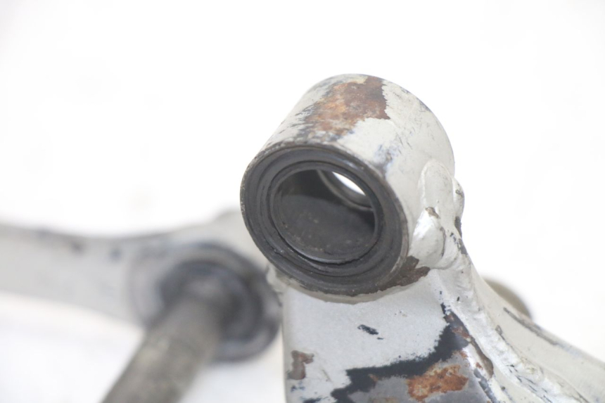 photo de BIELLETTE AMORTISSEUR KAWASAKI KX 65 (2000 - 2019) - État de surface