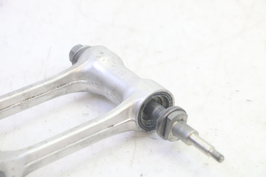 photo de BIELLETTE AMORTISSEUR KAWASAKI KXF KX-F 250 (2017 - 2019) - Gros plan technique