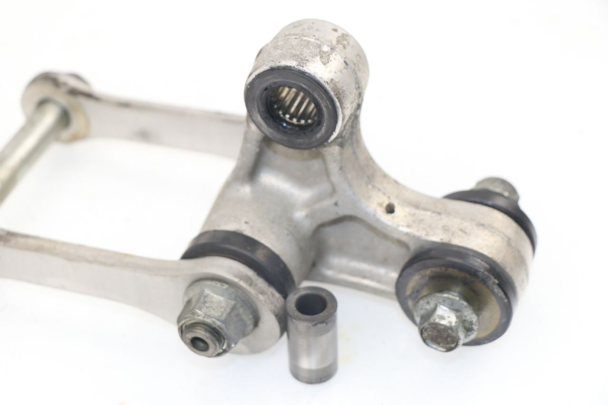 photo de BIELLETTE AMORTISSEUR SUZUKI XF FREEWIND 650 (1997 - 2003) - Détail de la pièce