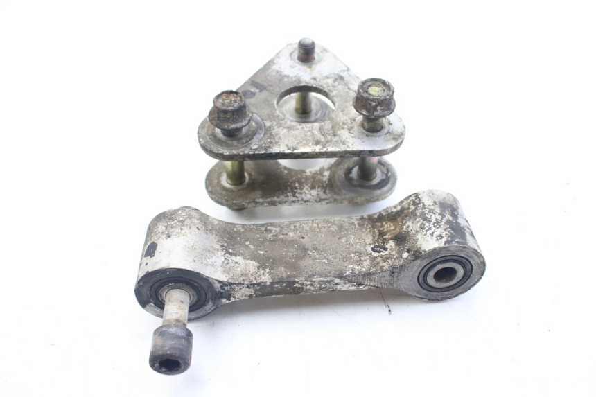 photo de BIELLETTE AMORTISSEUR HONDA VFR FI RC46 800 (1998 - 2001) - Gros plan technique