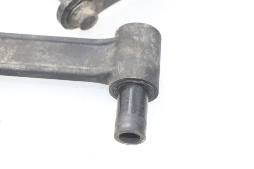 photo de BIELLETTE AMORTISSEUR YAMAHA WR R 125 (2009 - 2017) - Points de fixation