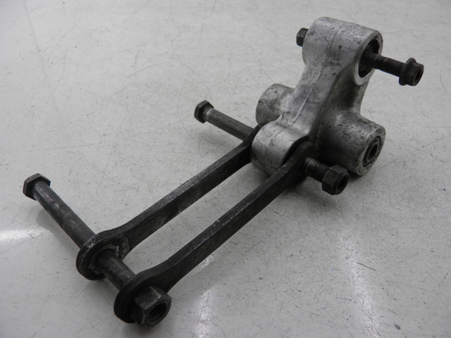 photo de BIELLETTE AMORTISSEUR YAMAHA FZS FAZER 600 (1998 - 2001)