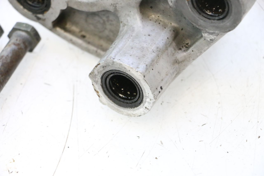 photo de BIELLETTE AMORTISSEUR YAMAHA YZF R GENESIS 750 (1993 - 1998) - Vue d’ensemble
