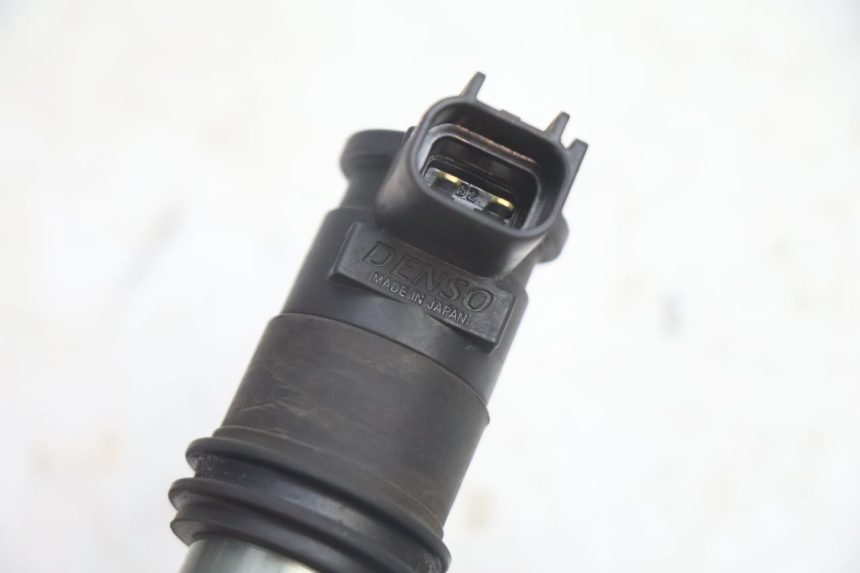 photo de BOBINE SUZUKI BURGMAN EXECUTIVE ABS 650 (2006 - 2012) - Autre angle de vue