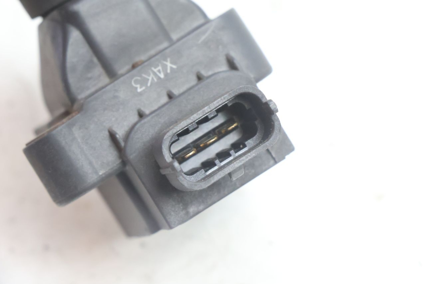 photo de BOBINE BMW C1 125 (2000 - 2003) - Zoom état d’usage