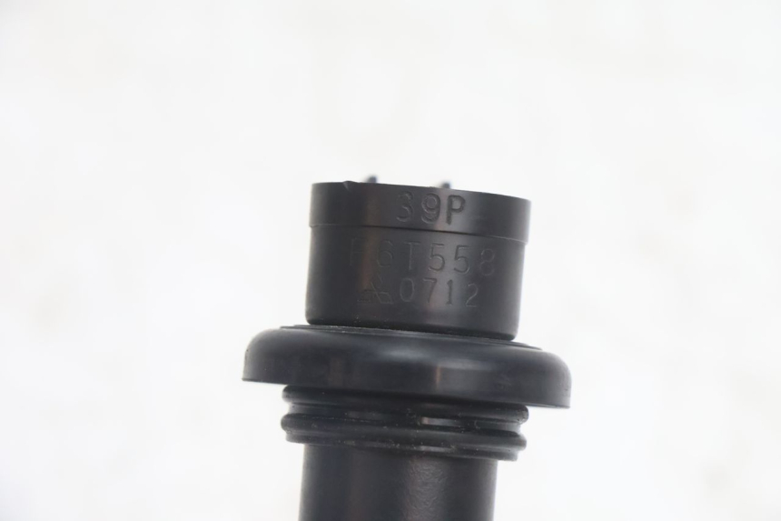 photo de BOBINE YAMAHA FZ8 800 (2010 - 2016) - Points de fixation