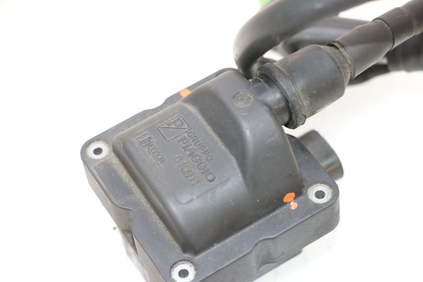 photo de BOBINE PIAGGIO MP3 RL 250 (2006 - 2010) - Gros plan technique
