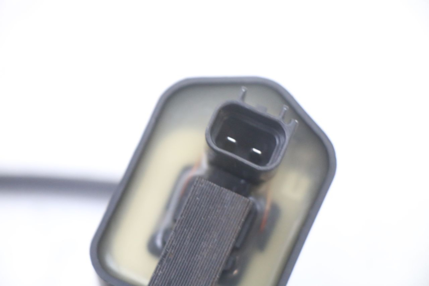 photo de BOBINE PEUGEOT SATELIS COMPRESSOR K15 125 (2006 - 2009) - Points de fixation