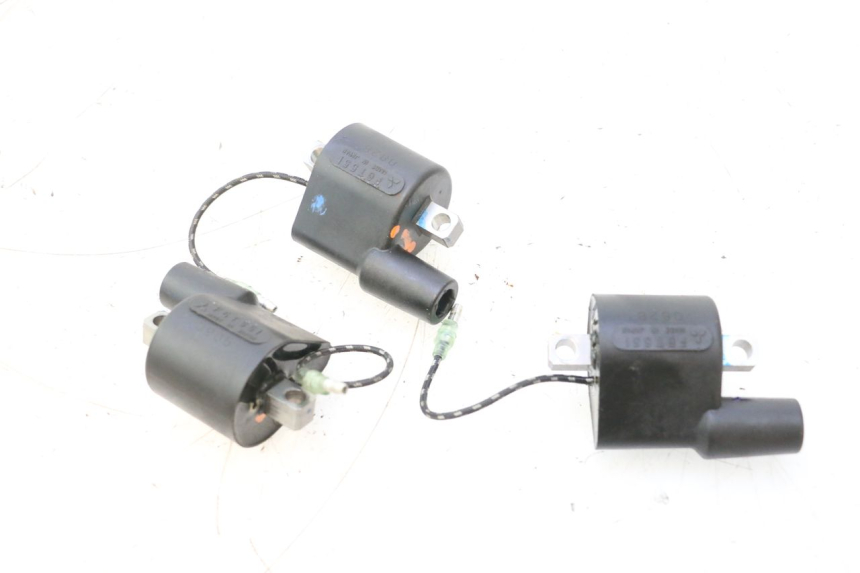 photo de BOBINE YAMAHA WAVE RUNNER GP R 1200 (2000 - 2003) - Gros plan technique