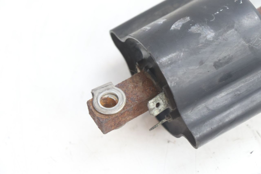 photo de BOBINE YAMAHA XJR 1300 (1998 - 2002) - Gros plan technique