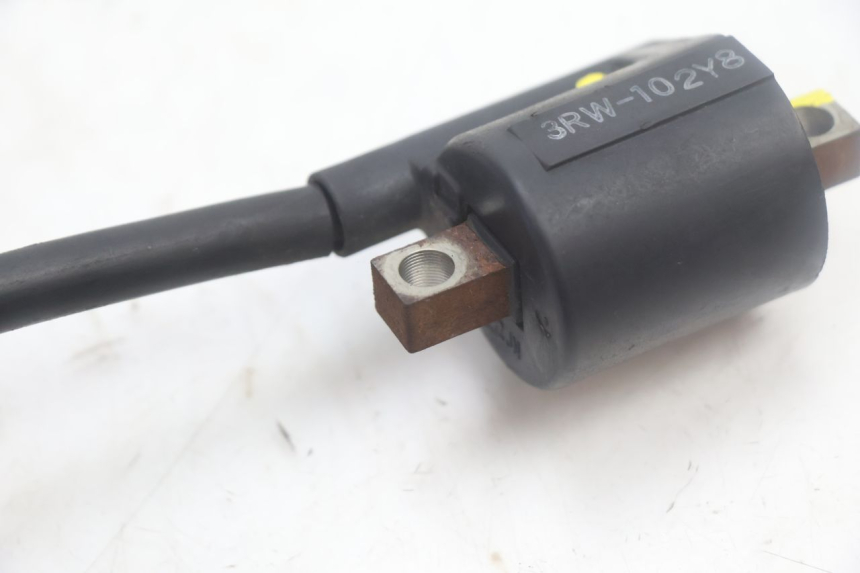 photo de BOBINE YAMAHA YP MAJESTY 125 (2002 - 2006) - Points de fixation