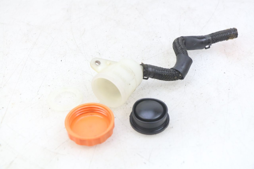 photo de BOCAL LIQUIDE FREIN HONDA CBR F SC21 1000 (1986 - 1992)
