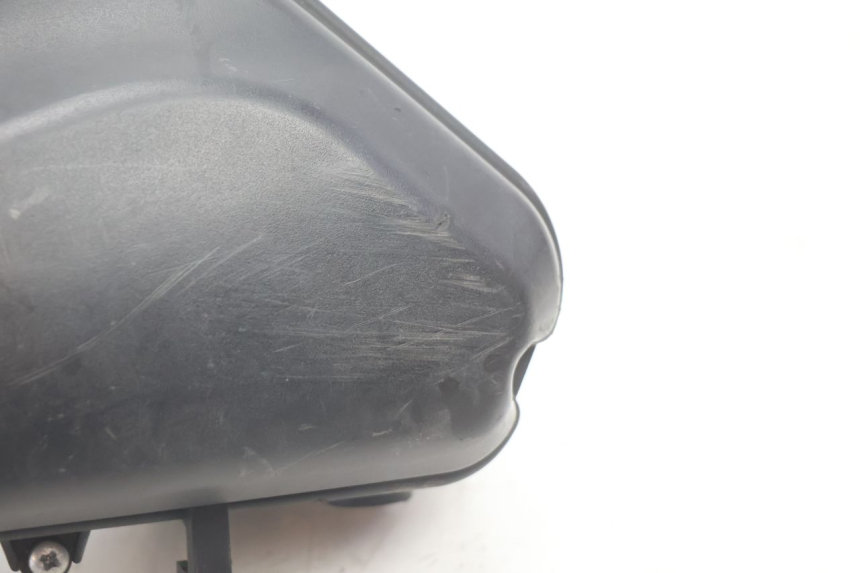 photo de BOITE A AIR KYMCO AGILITY 4T 50 (2005 - 2018) - Zoom état d’usage
