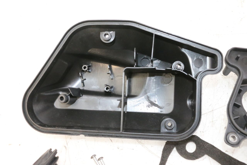 photo de BOITE A AIR MBK BOOSTER SPIRIT NAKED 50 (2004 - 2017) - Zoom composants