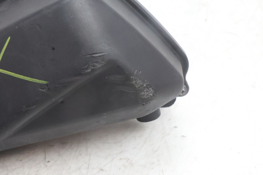 photo de BOITE A AIR YAMAHA BW'S BWS 125 (2010 - 2013) - Détail de la pièce