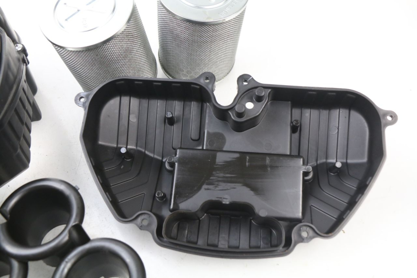 photo de BOITE A AIR HONDA CBR RR FIREBLADE 1000 (2006 - 2007) - Vue produit