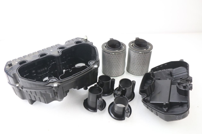 photo de BOITE A AIR HONDA CBR RR FIREBLADE 1000 (2006 - 2007) - Vue rapprochée