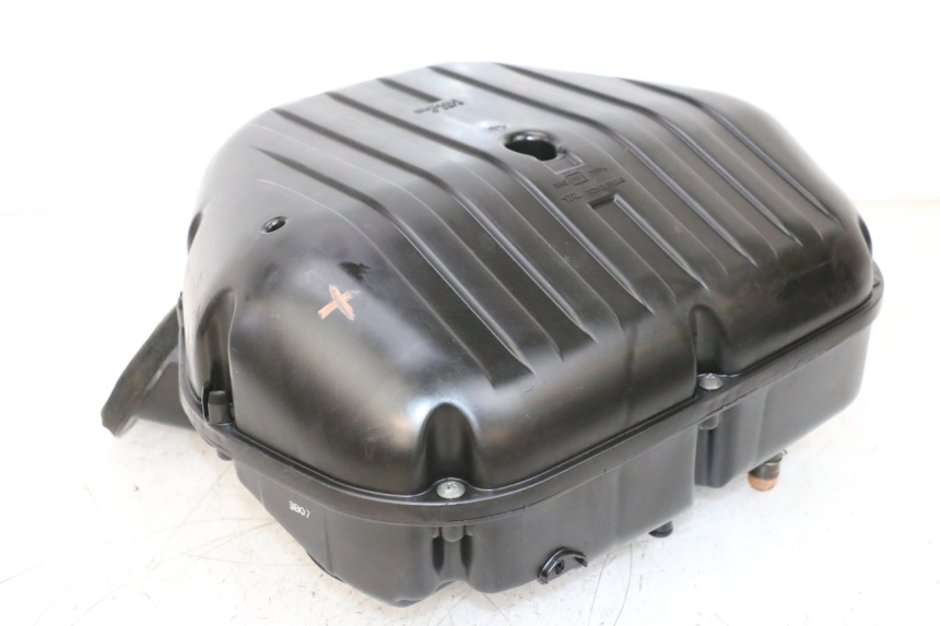 photo de BOITE A AIR SUZUKI GSXR GSX-R 1000 (2003 - 2004) - Points de fixation