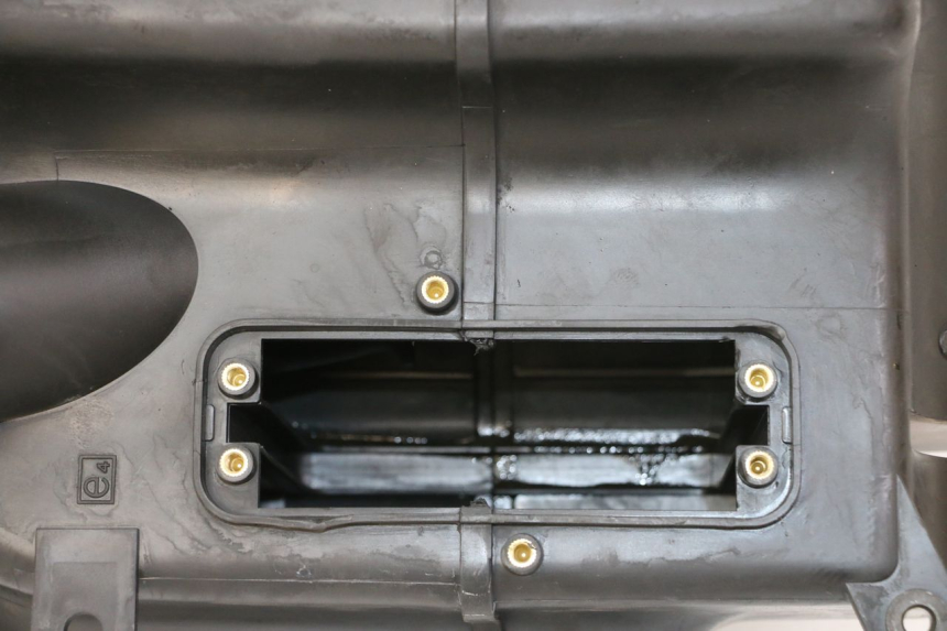 photo de BOITE A AIR KYMCO XCITING 500 (2007 - 2010)