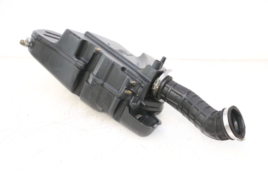 photo de BOITE A AIR PIAGGIO MP3 LT 400 (2007 - 2012) - Gros plan technique