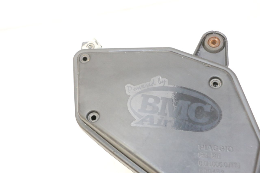 photo de BOITE A AIR GILERA SMT SUPERMOTARD 50 (2009 - 2017)