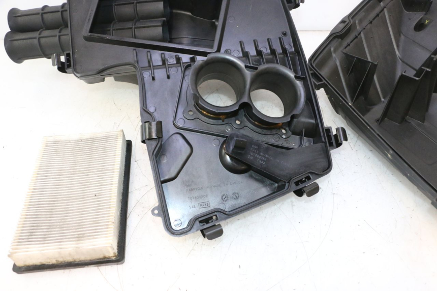 photo de BOITE A AIR CAN-AM SPYDER RS 1000 (2008 - 2012) - Vue rapprochée