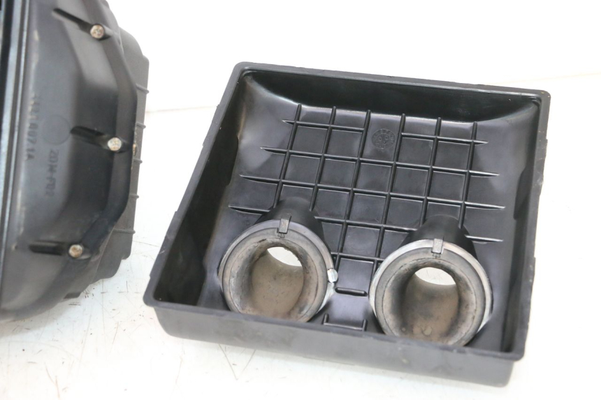 photo de BOITE A AIR DUCATI SS IE DS CARENEE 1000 (2002 - 2006) - Pièce contrôlée