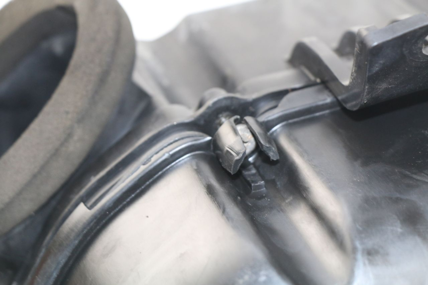photo de BOITE A AIR SUZUKI GSX-R GSXR 600 (2001 - 2003)