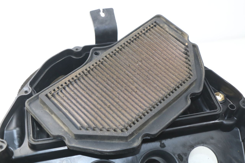 photo de BOITE A AIR SUZUKI GSX-R GSXR 600 (2001 - 2003)
