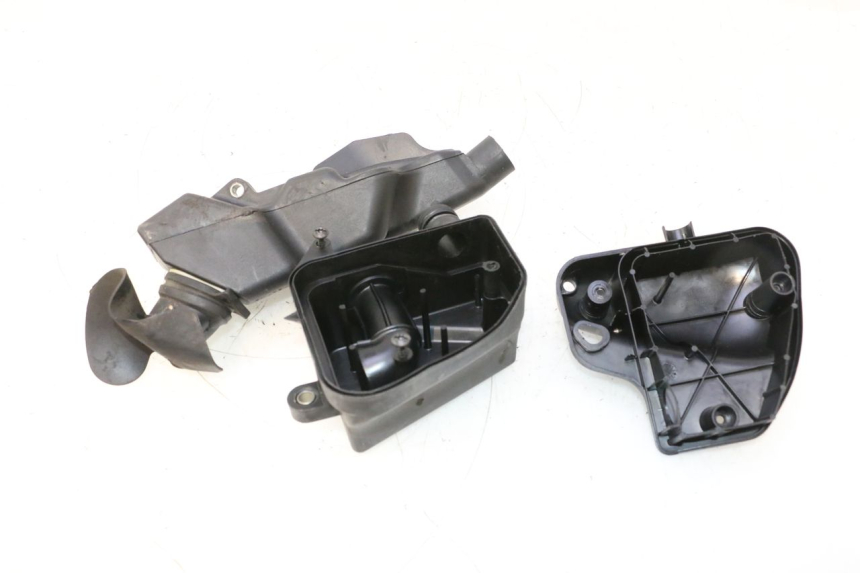 photo de BOITE A AIR PEUGEOT TKR TREKKER FURIOUS 50 (2005 - 2014) - Points de fixation