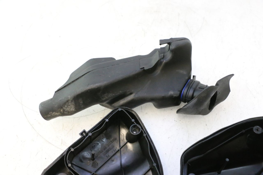photo de BOITE A AIR PEUGEOT TREKKER 50 (1995 - 2004) - État de surface