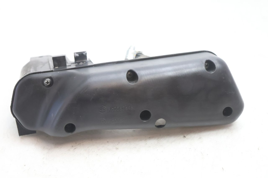 photo de BOITE A AIR PIAGGIO TYPHOON 50 (2000 - 2009) - Détail de la pièce