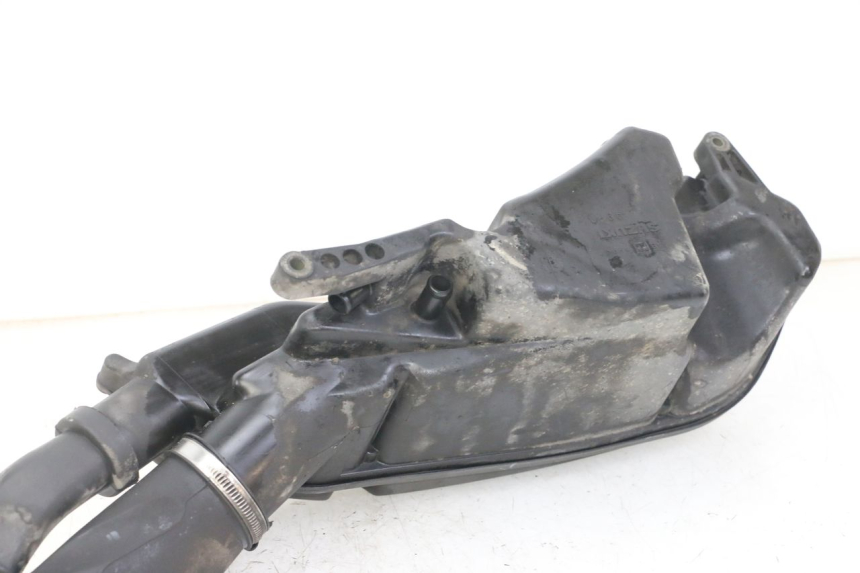 photo de BOITE A AIR SUZUKI UH BURGMAN 125 (2002 - 2006)