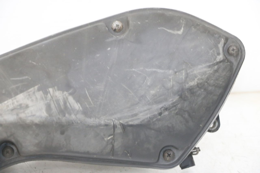 photo de BOITE A AIR SUZUKI UH BURGMAN 125 (2002 - 2006)