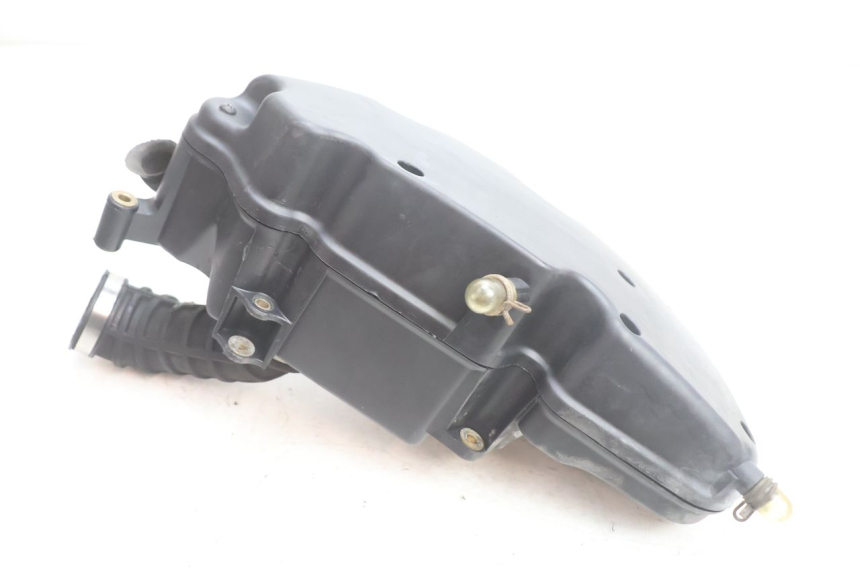 photo de BOITE A AIR PIAGGIO X9 EVOLUTION 125 (2003 - 2007) - Gros plan technique