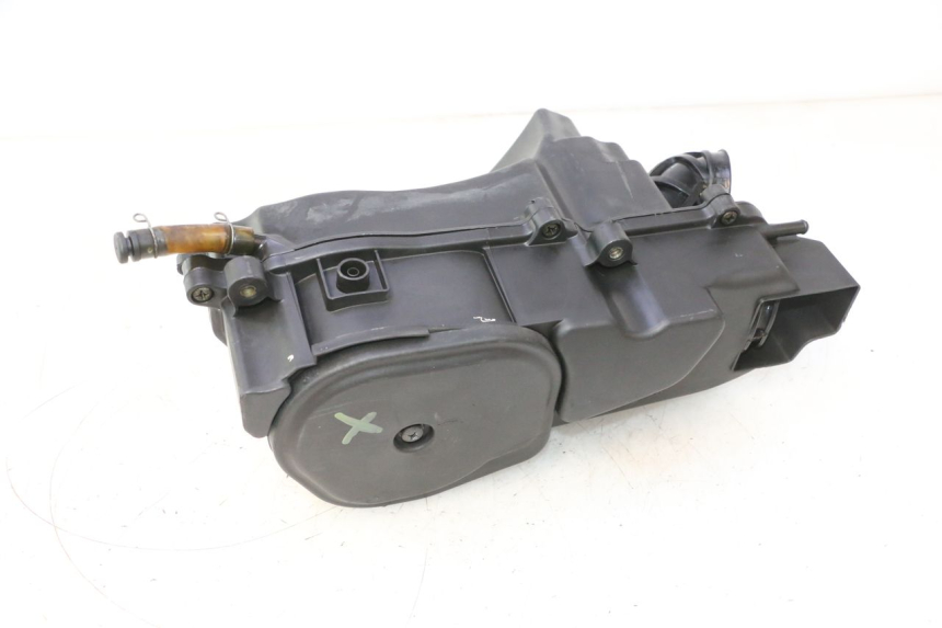 photo de BOITE A AIR YAMAHA YP MAJESTY 125 (1998 - 2001) - Zoom état d’usage