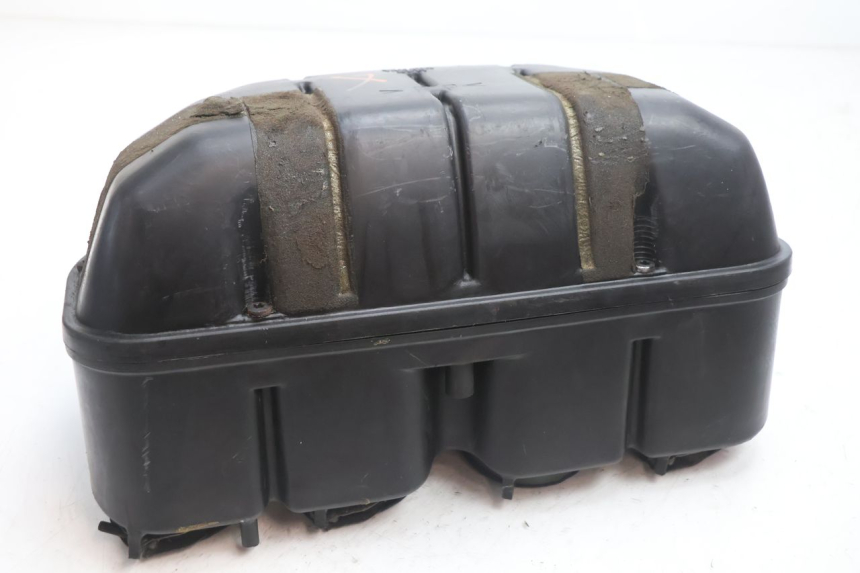 photo de BOITE A AIR YAMAHA YZF R GENESIS 750 (1993 - 1998) - Détail de la pièce